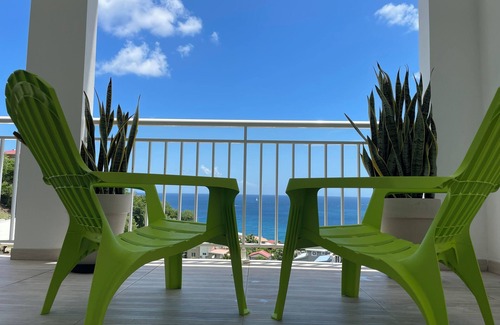 Les Anses-d'Arlets Apartamento | "Sweet bamboo" bottom of villa, sea view, 2 minutes from the beach