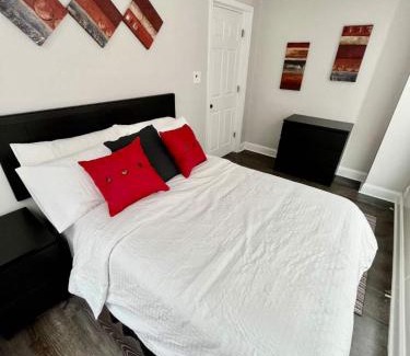 Frankford Casa | Sweet Casa - Fully Equipped 4br & Free Parking