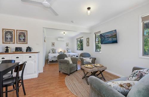 Maleny Apartamento | Sweet Cottage, sleeps 4 - stroll to Maleny