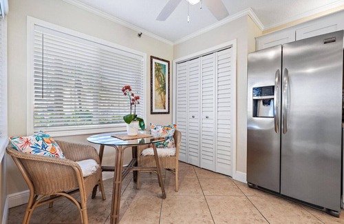 Jupiter Bay Condominio | Sweet EmOCEAN at Jupiter Bay, Walk To Beach 6 Mins