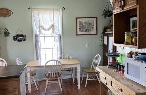 St. Clair County Casa | Sweet Farm Stay