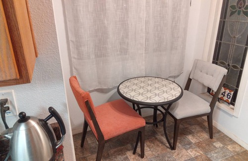 Riverside Casa | Sweet Garden Bungalow with No Extra Fees
