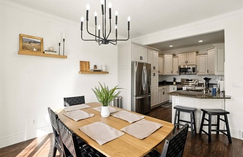 American Fork Casa | Sweet Haven AF! 30+ Day Stays! Pets Welcome!