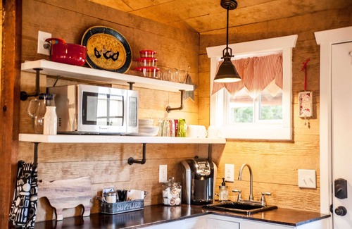 Dripping Springs Cabina | SWEET HILL COUNTRY CABIN en la ubicación PERFECTA; ¡fácil acceso! Duerme 4-6!