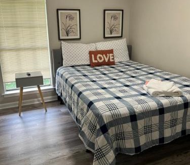 Gunter Afs Casa | Sweet Home Alabama 4BR 2BA oasis with pool WI-FI