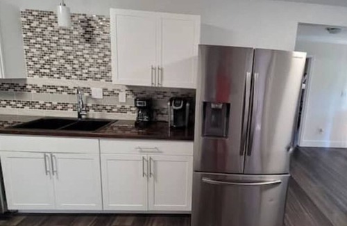 Daphne Casa | Sweet Home Alabama. Sleeps 14 guests