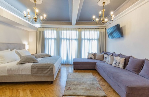 Plaka Hotel | Sweet Home Hotel