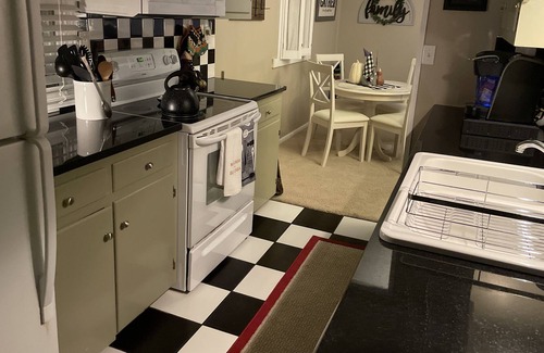 Houserville Casa | Sweet Home on Spring Street, State College