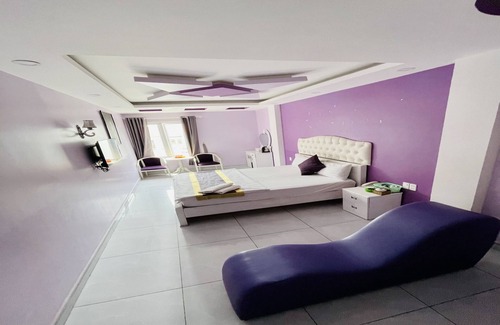 Binh Chanh Hotel | SWEET HOTEL