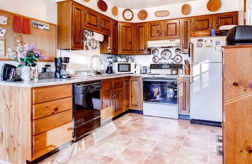 Stockbridge Casa | Sweet Life - Vermont Chalet - 6 persona cubierta Jacuzzi - 15 minutos para Killington