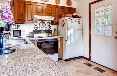 Stockbridge Casa | Sweet Life - Vermont Chalet - 6 persona cubierta Jacuzzi - 15 minutos para Killington