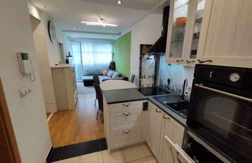 Siska District Condominio | Sweet Lori Apartment