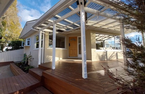 Richmond Casa | Sweet on Sutton, lovingly renovated three bedroom home with modern conveniences.