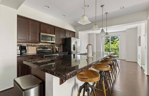 Education Hill Casa | Sweet Redmond 1BR w/ Parking, nr Parks & Schools, by Blueground