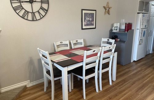New Braunfels Condominio | Sweet Retreat RRC A203 2 Bedroom Condo by RedAwning