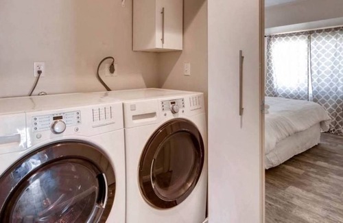 Sunset Ridge Casa | HEATED POOL + 5 MIN TO KIERLAND MALL