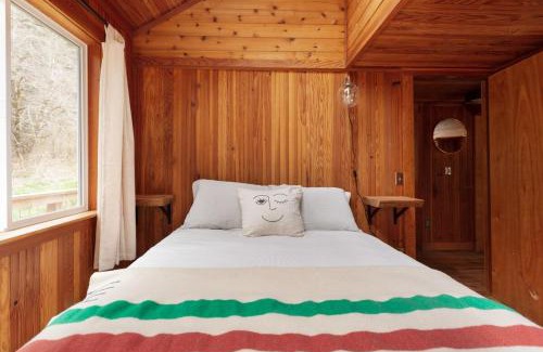 Cloverdale Casa | Sweet Root Hollow