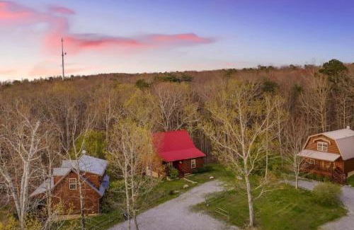 Trenton Casa | Sweet Seclusion at Cabins in the Clouds