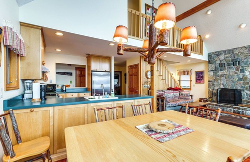 Schroon Lake Casa | 'Sweet Serenity' Schroon Lake Family Retreat!
