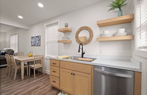 Jasper Casa | Sweet Spot in the City