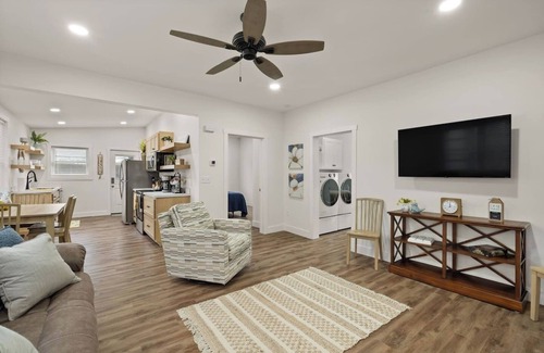 Jasper Casa | Sweet Spot in the City