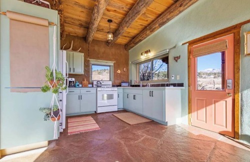 San Cristobal Casa | Sweet & Sunny Adobe Home