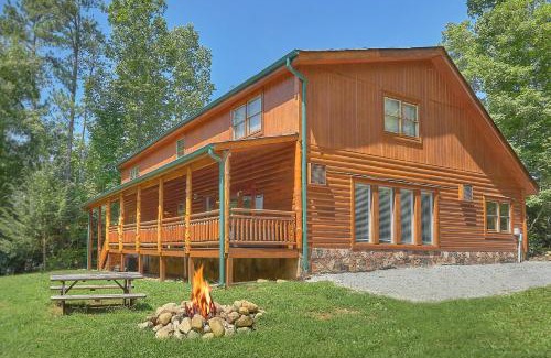 Cosby Apartamento | Sweet Tranquility Pool Lodge