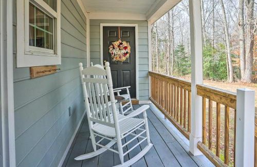 Loretto Casa | Sweet Vacation Cottage with Deck and Grill!