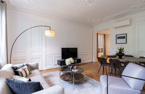 Faubourg-du-Roule Apartamento | Sweett | Wagram Suite II