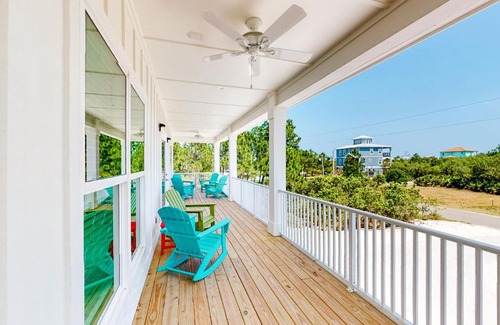 Surf Side Shores Casa | Swell Rider