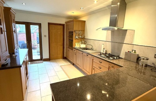 Norwich Casa | Swift Host Field view House
