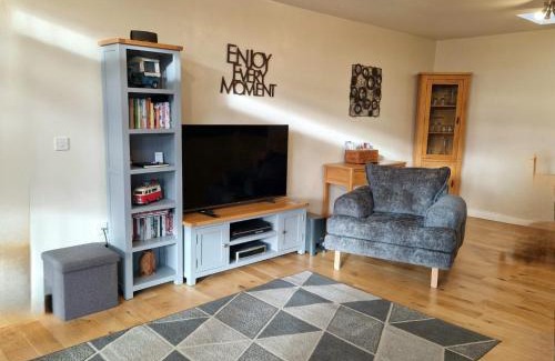 Norwich Casa | Swift Host - Owl Barn - Sleeps 2 - EV Charger - Pet Friendly