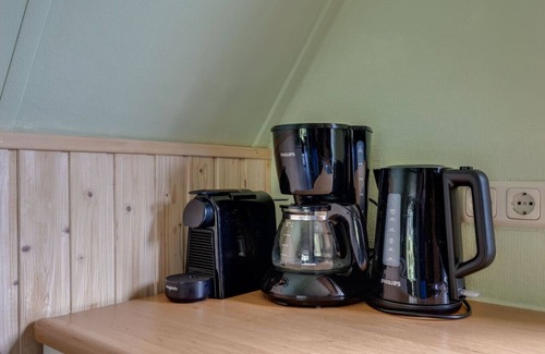 Zwiggelte Casa | Swift I Stylish Cottage with Sizeable Garden