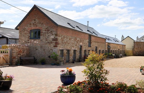 Brixham Cabaña | Swifts Barn