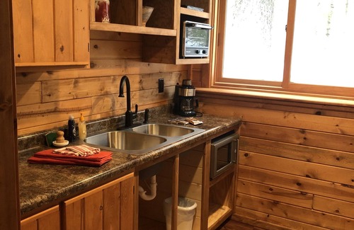 Hayward Cabina | Swim/Bike/Fish- Woodhenge Lodge on Lost Land Lake!