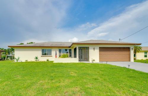 Caloosahatchee Casa | Swim, Golf and Explore Pet-Friendly Cape Coral Home