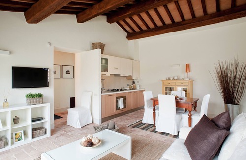 Foligno Casa | Holiday Home in Foligno With Pool & BBQ