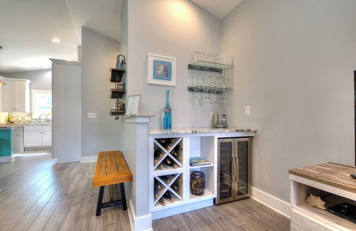 Tranquil Harbour Casa | Swimming Pool, Elevator, Fire Pit, EV Charger, Pickleball, Walk to Beach!