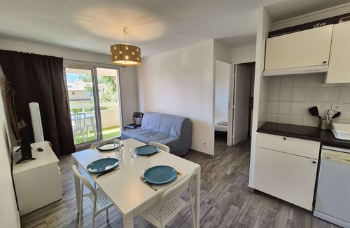 Tamaris Apartamento | Piscina, playas cercanas, internet y parking privado