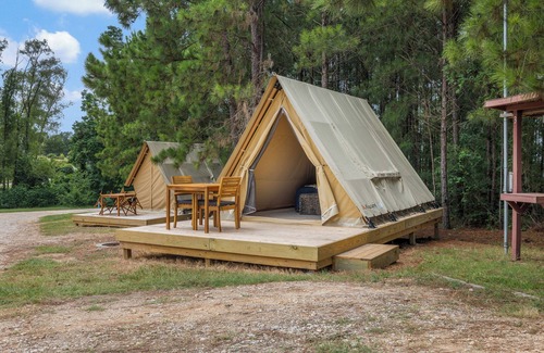 Onalaska Alquiler De RV | Swims and Sunsets, Glamiping at Lake Livingston