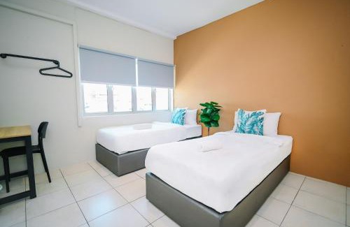 Downtown George Town Hostal | Swing & Pillows - Penang Road, Georgetown Penang