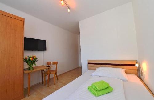 Farrach Hotel | sWirtshaus M&N