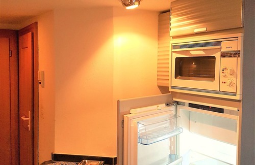 Hochschulen Apartamento | swiss Chalet style studio - top located