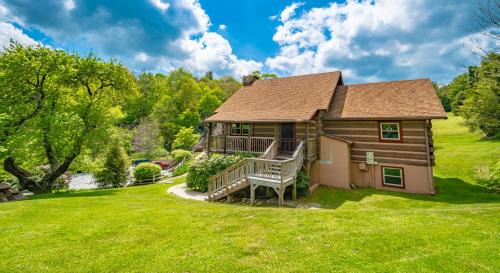 Blowing Rock Apartamento | Swiss Mountain Village