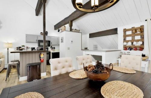 Big Bear Lake Casa | Switzerland Slopes #2125 by Big Bear Vacations