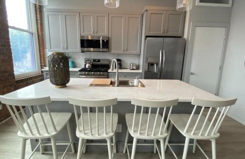 Over-the-Rhine Apartamento | SWIZZLE Explore OTR and Downtown from Rhinegeist