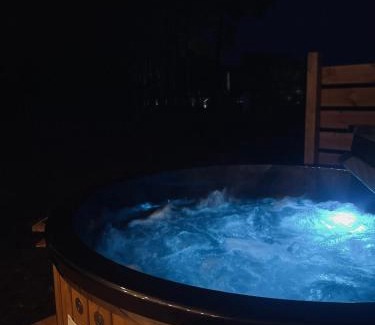 Swornegacie Casa | Sworna łąka z zewnętrznym SPA- sauna, jacuzzi, balia