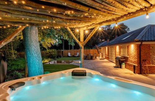 Holt Casa | Sycamore Barn - Holt