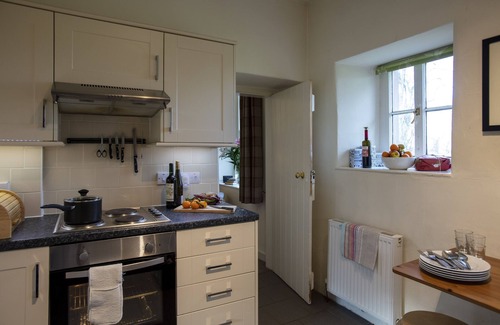 Gorebridge Cabaña | Sycamore Cottage - a traditional 2 bedroom stone cottage within the grounds of Arniston House