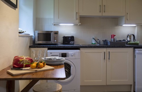 Gorebridge Cabaña | Sycamore Cottage - a traditional 2 bedroom stone cottage within the grounds of Arniston House